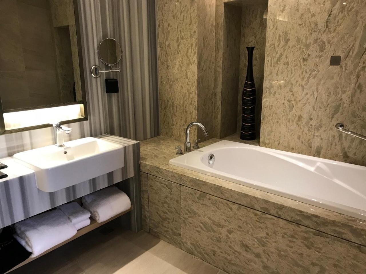 Mercure Chengdu Huapaifang ภายนอก รูปภาพ